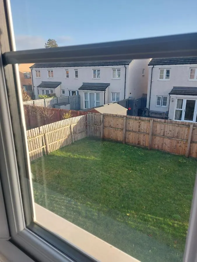 Holiday home Beautiful 4-Bedroom House With Private Garden & Parking Edinburgh