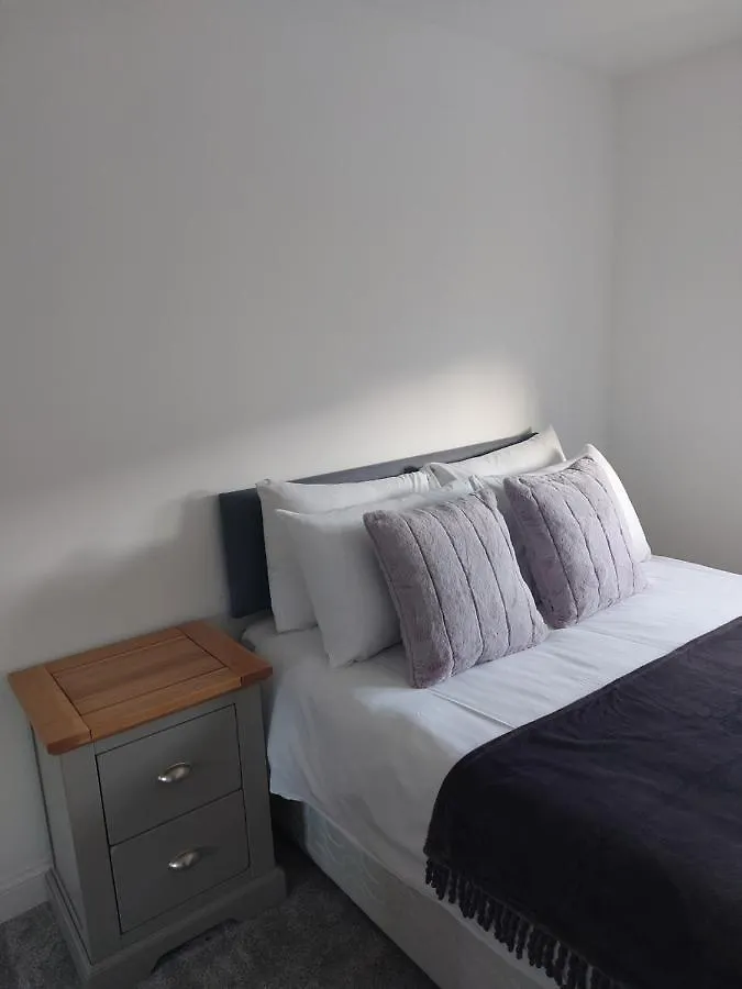 Holiday home Beautiful 4-Bedroom House With Private Garden & Parking Edinburgh