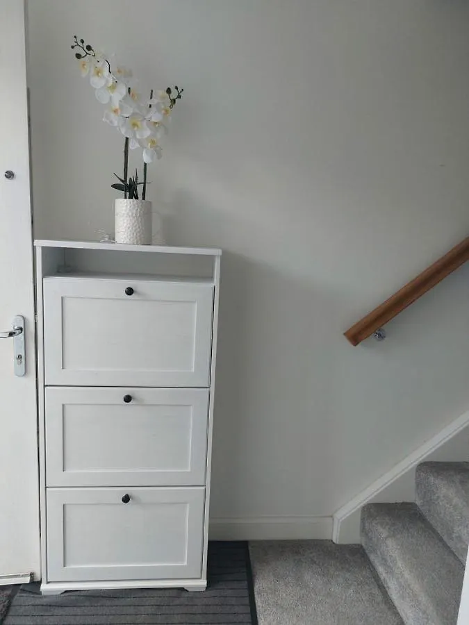 Holiday home Beautiful 4-Bedroom House With Private Garden & Parking Edinburgh