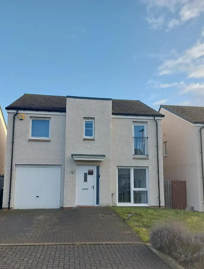 Holiday home Beautiful 4-Bedroom House With Private Garden & Parking Edinburgh United Kingdom